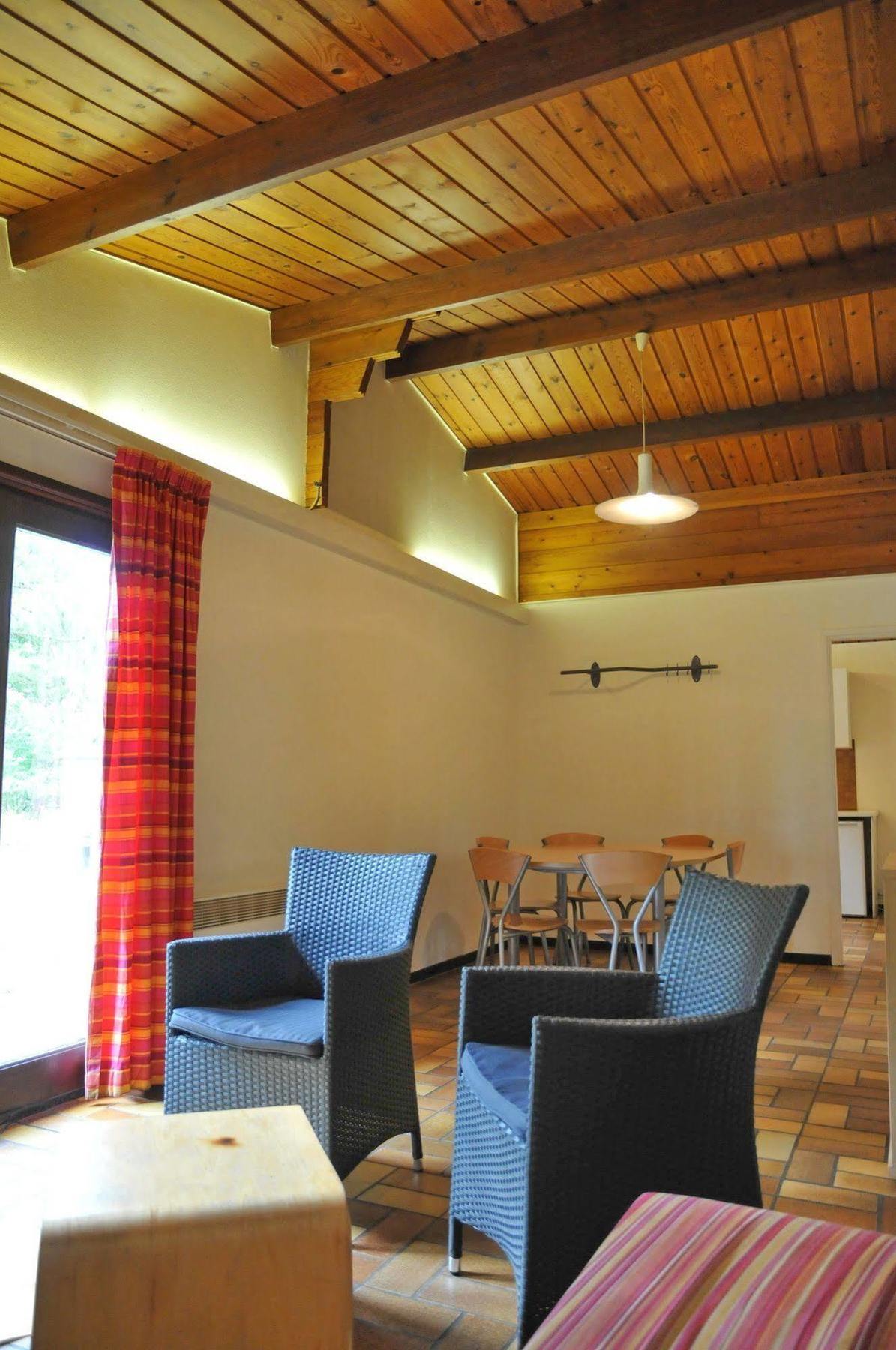 Village De Vacances De Vencimont Vonêche Kültér fotó